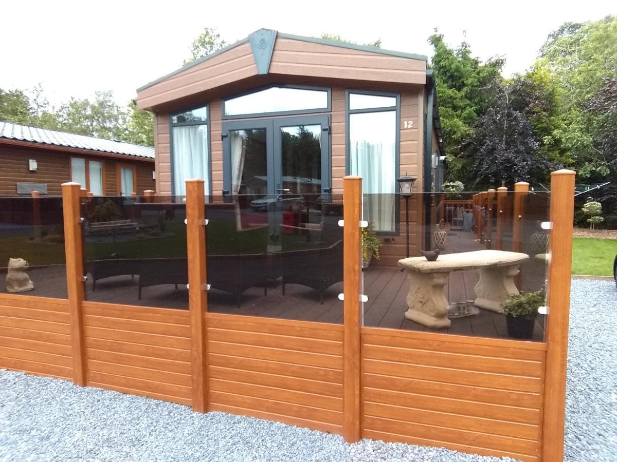 12 Burnside Lodge Auchterarder Eksteriør billede